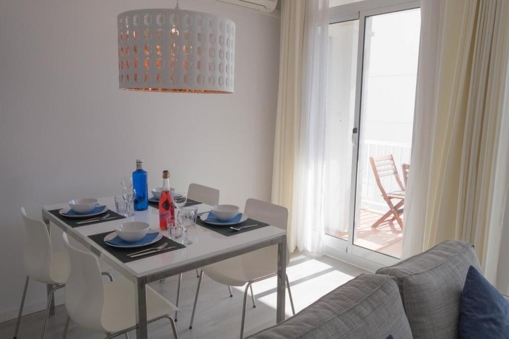 Warm Sands Apartment By Hello Homes Сиджес Экстерьер фото