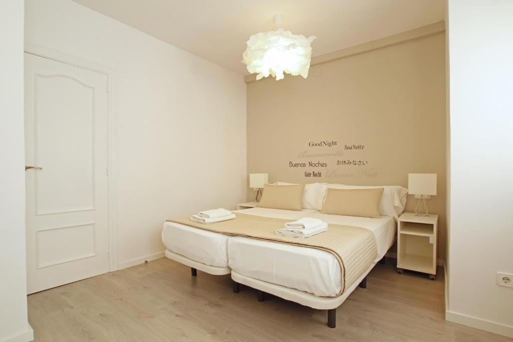 Warm Sands Apartment By Hello Homes Сиджес Экстерьер фото