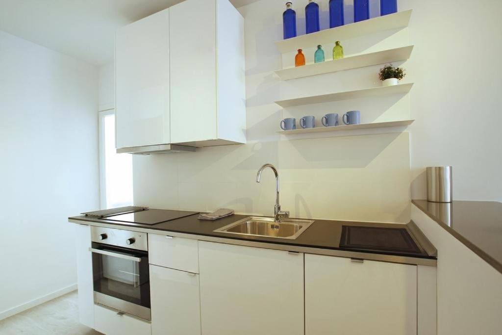 Warm Sands Apartment By Hello Homes Сиджес Экстерьер фото